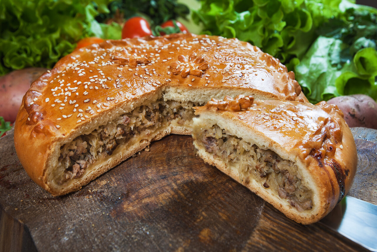 Вегетарианский заливной пирог с капустой